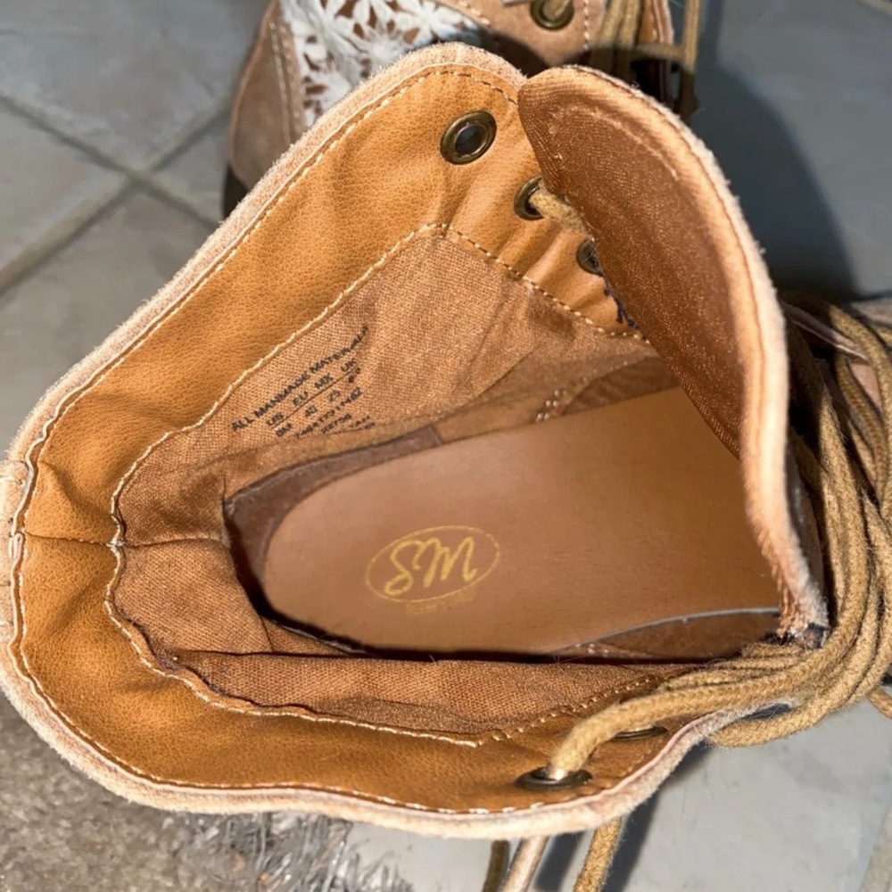 Tan booties - Picture 6 of 6